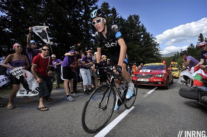 Photo: Chris Froome on his wheel, leaving Alberto Contador, Roman Kreuziger and Alejandro Valverde behind. 